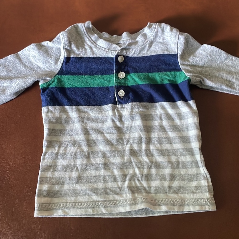 Carter’s Long Sleeve Shirt, half button down, Size 12 Months, Like New Condition